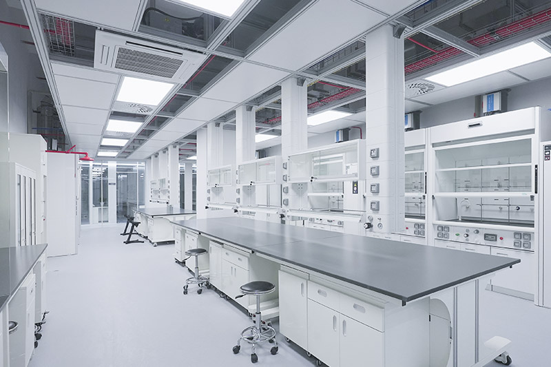 保康实验室革新：安全与科技的现代融合
